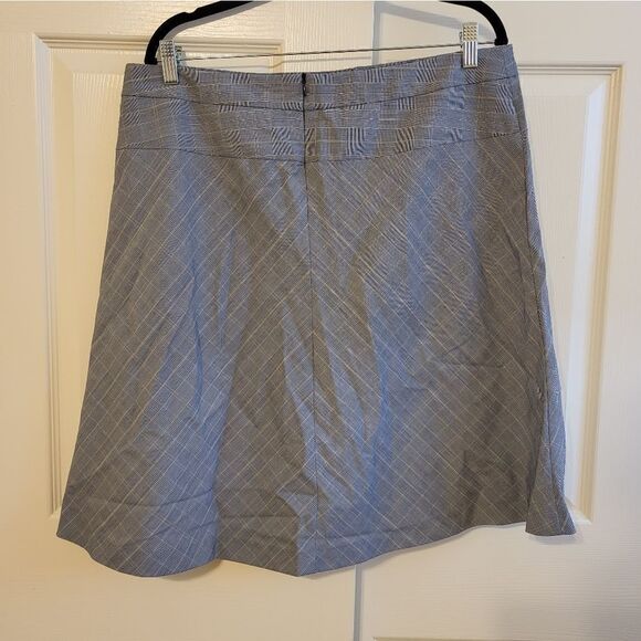 NWOT First Option grey/blue plaid midi skirt - Picture 5 of 7